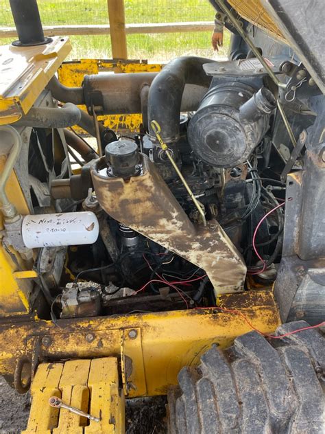 Starting Problems Starting problems of New Holland LS 180 are caused by the dirty or clogged fuel filters. . New holland ls180 injection pump problems